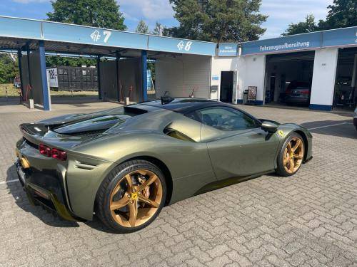 Ferrari SF 90, Politur und Nano Versiegelung